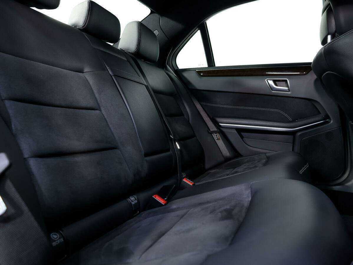 Б/У Мерседес-Бенц Е-Класс 2014 года. Фото: #12