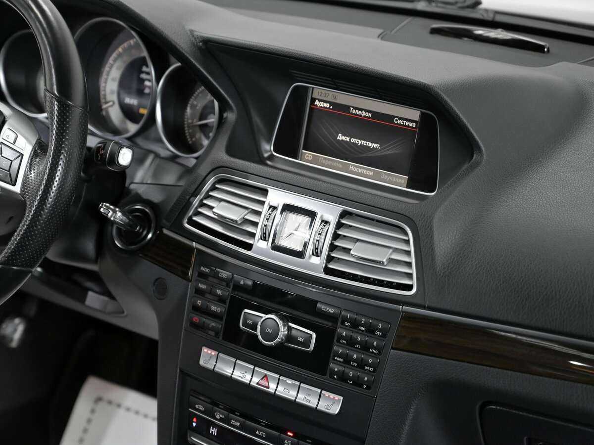 Б/У Мерседес-Бенц Е-Класс 2014 года. Фото: #8