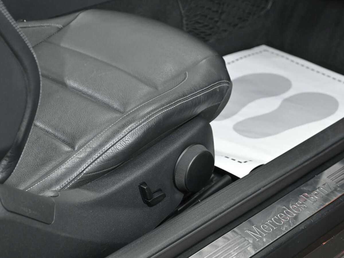 Б/У Мерседес-Бенц Е-Класс 2014 года. Фото: #11