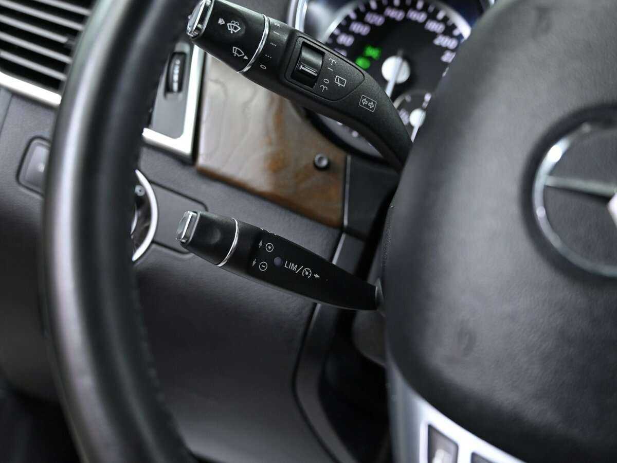 Б/У Мерседес-Бенц М-Класс 2014 года. Фото: #7