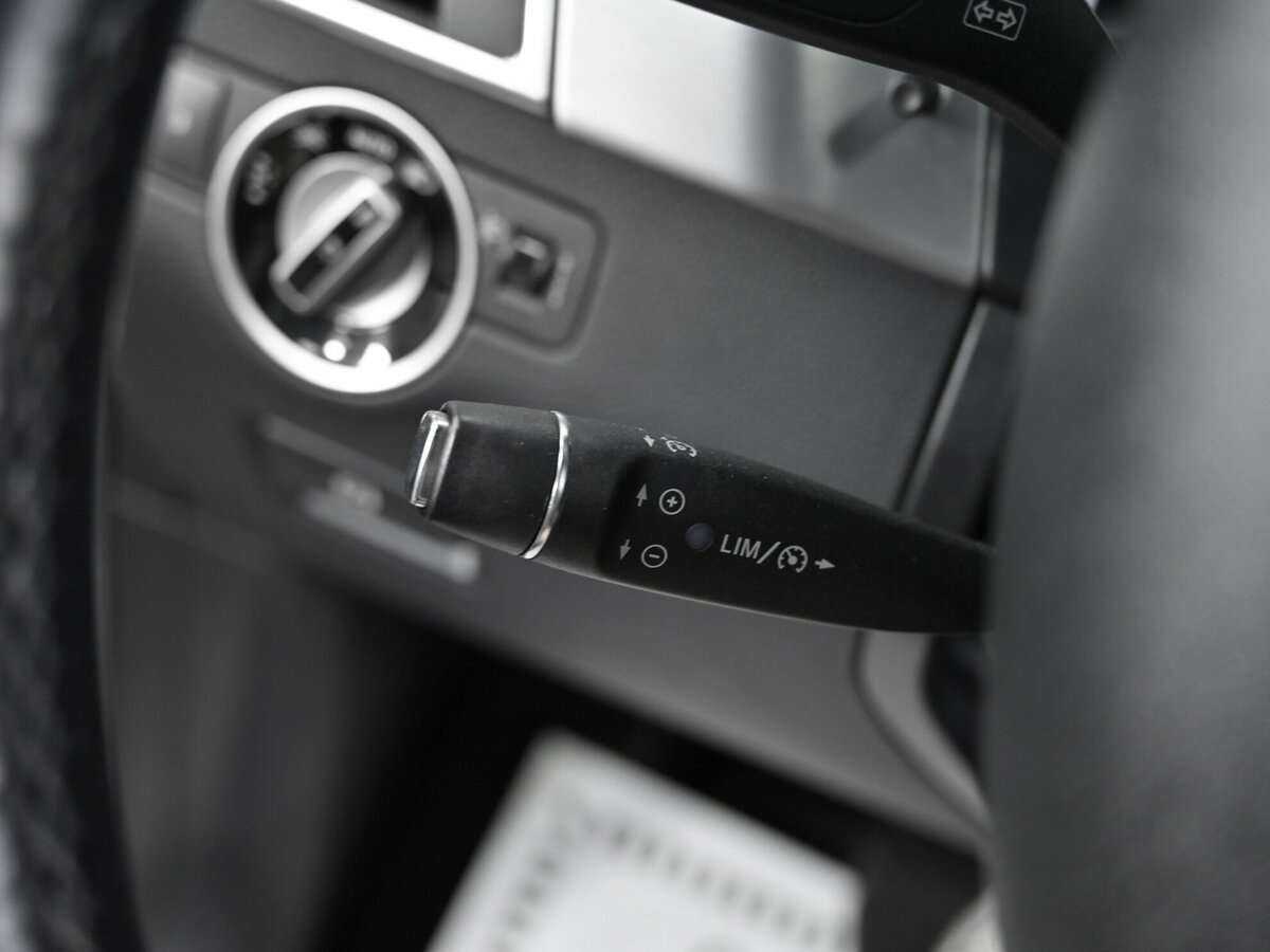 Б/У Мерседес-Бенц М-Класс 2012 года. Фото: #5