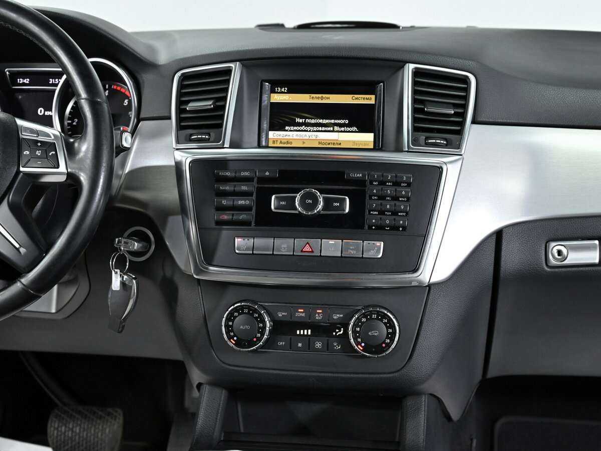 Б/У Мерседес-Бенц М-Класс 2012 года. Фото: #6