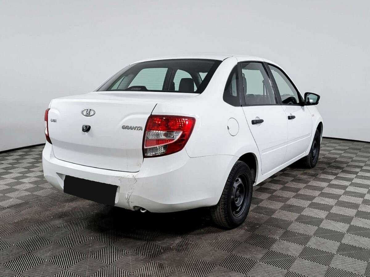 Б/У Лада (ВАЗ) Гранта 2017 года. Фото: #4