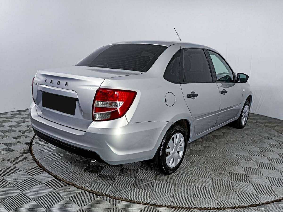 Б/У Лада (ВАЗ) Гранта 2018 года. Фото: #4