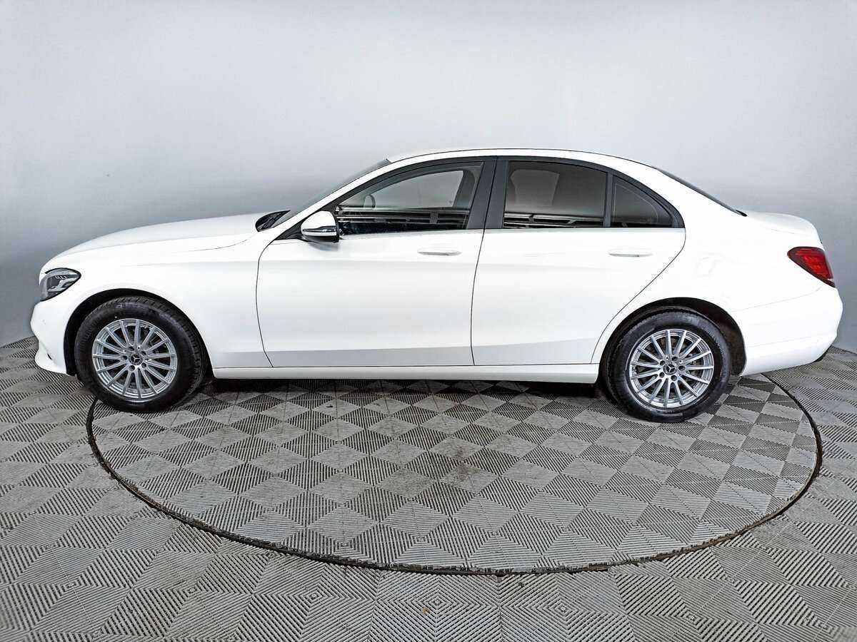 Б/У Мерседес-Бенц Ц-Класс 2018 года. Фото: #7