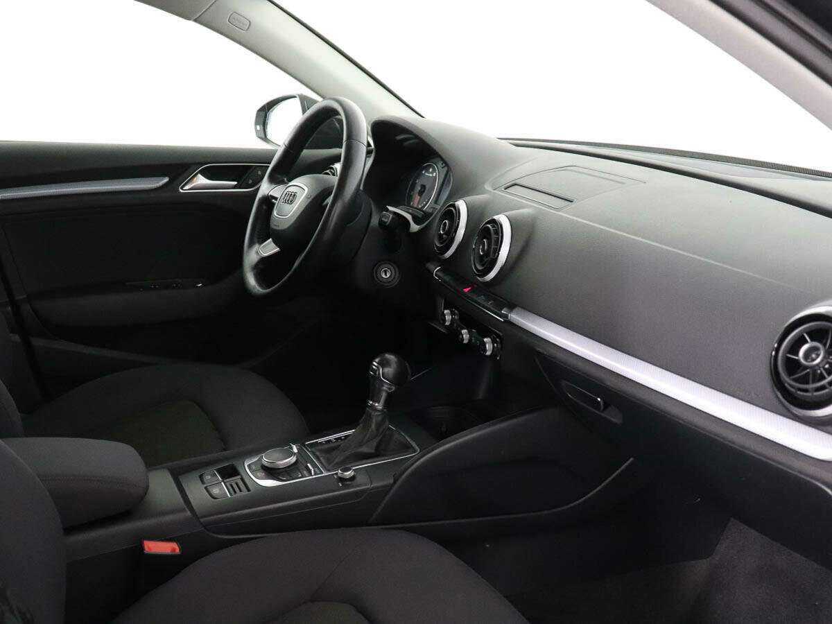 Б/У Ауди А3 2013 года. Фото: #6