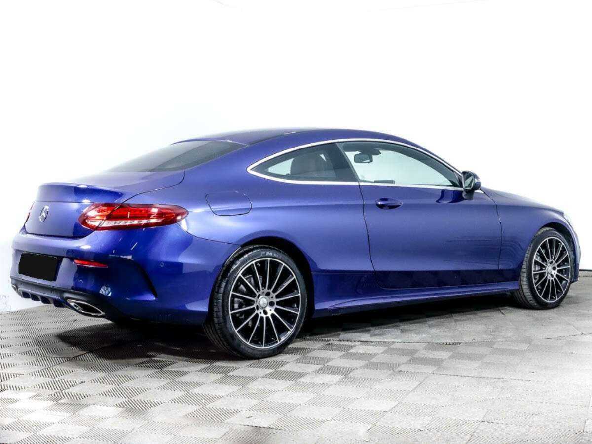 Б/У Мерседес-Бенц Ц-Класс 2016 года. Фото: #3