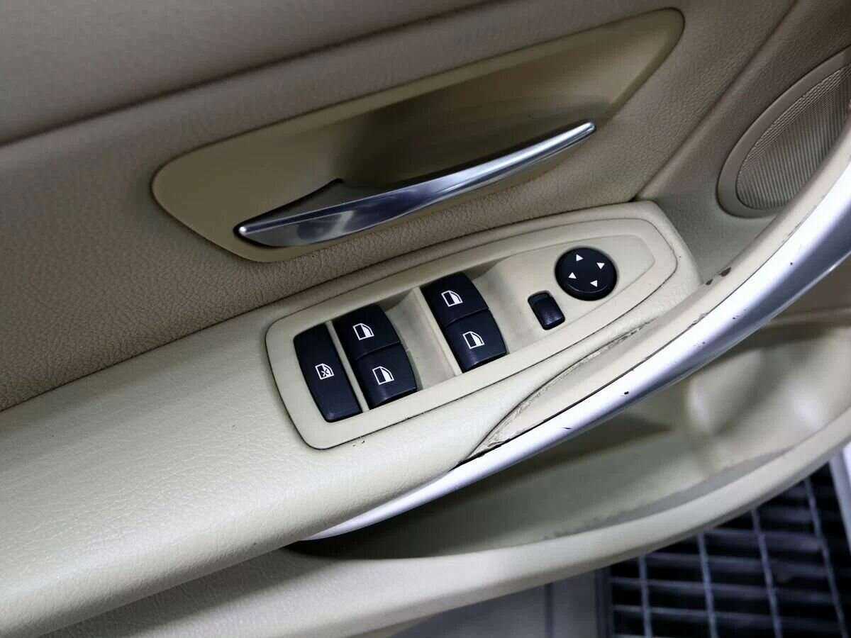 Б/У БМВ 3 серии 2014 года. Фото: #8