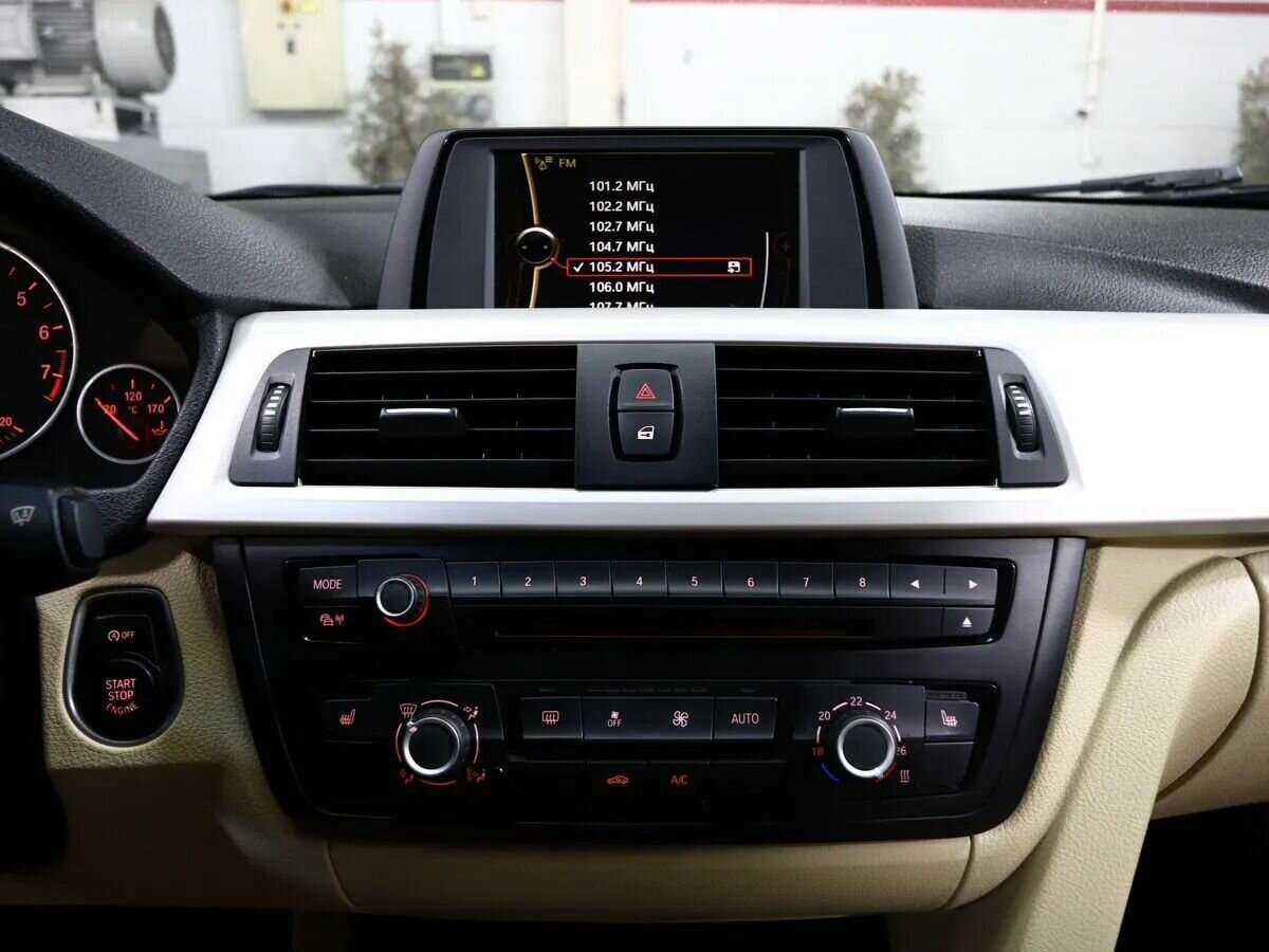 Б/У БМВ 3 серии 2014 года. Фото: #18