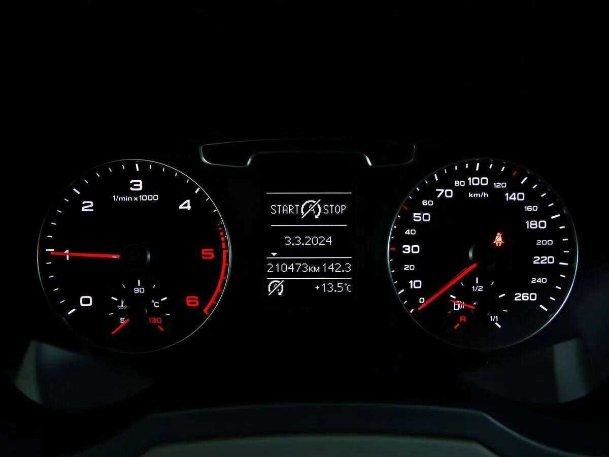 Б/У Ауди К3 2013 года. Фото: #17