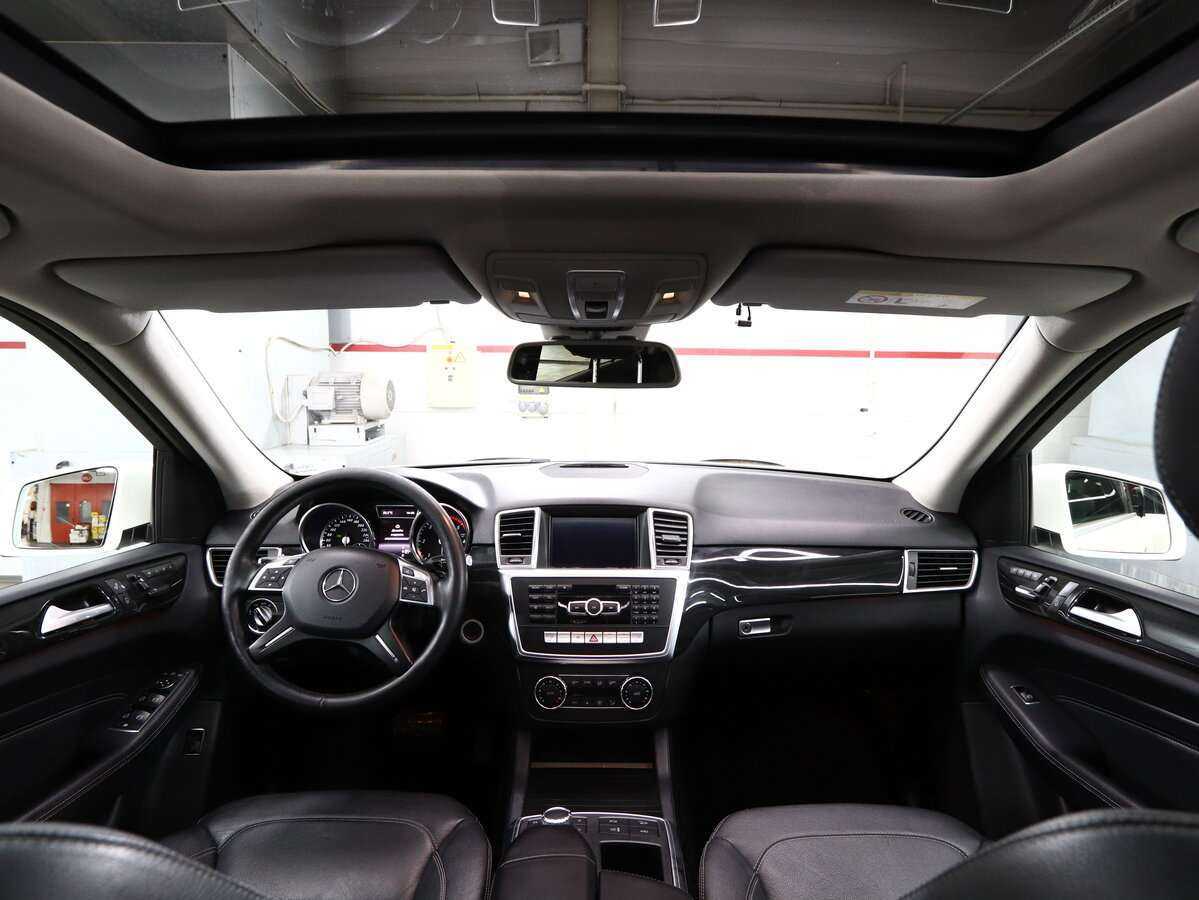 Б/У Мерседес-Бенц М-Класс 2015 года. Фото: #14