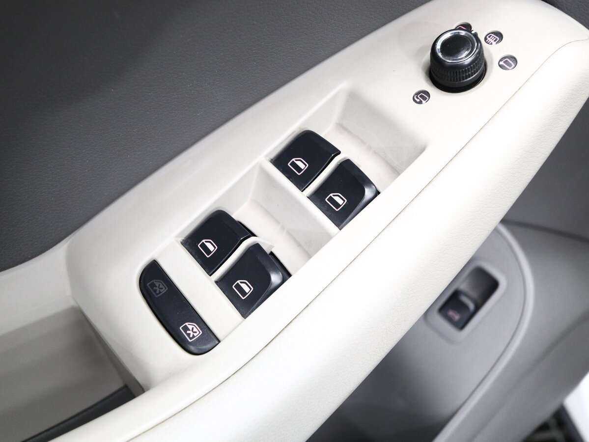 Б/У Ауди К5 2012 года. Фото: #8