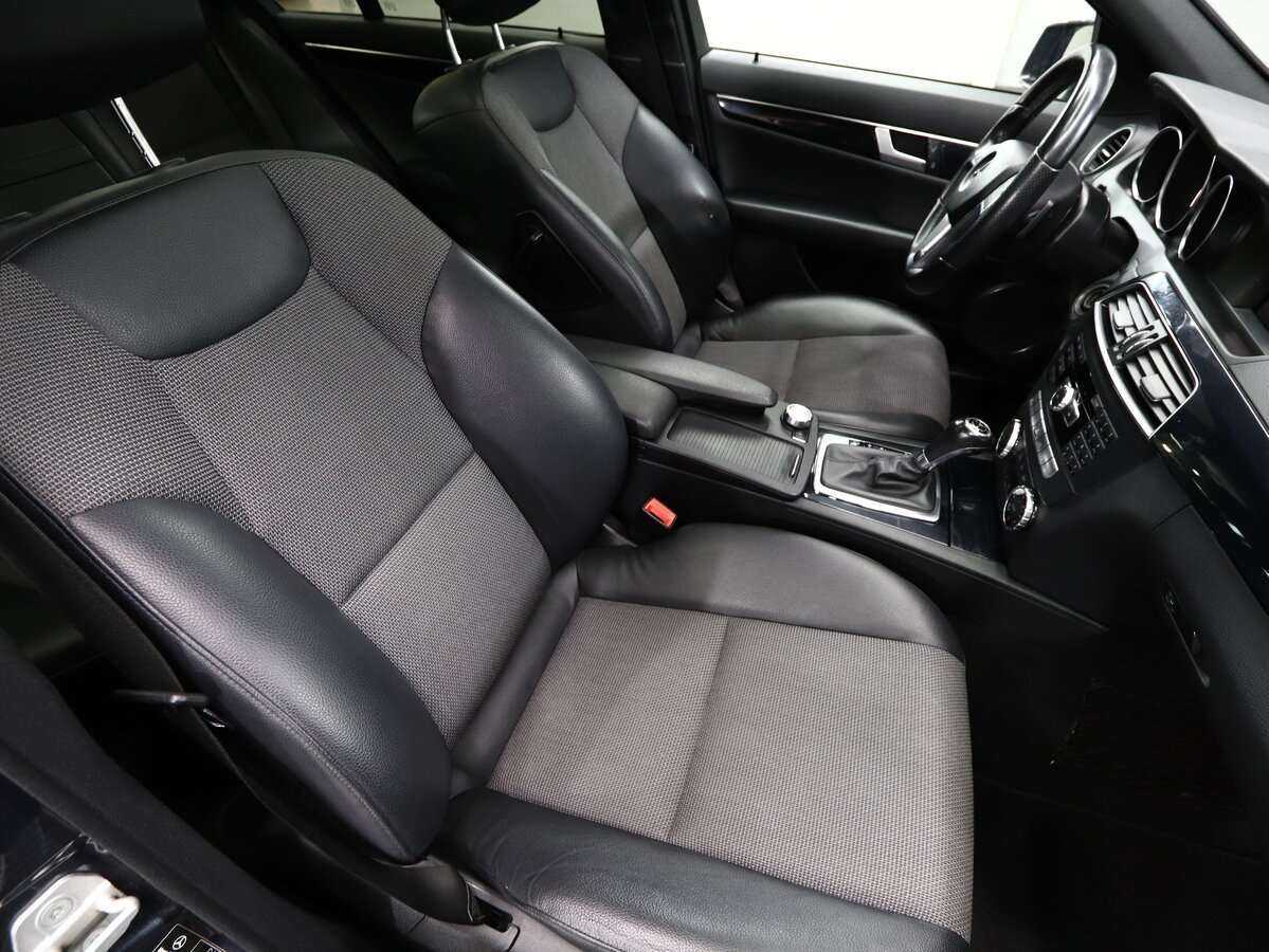 Б/У Мерседес-Бенц Ц-Класс 2012 года. Фото: #12