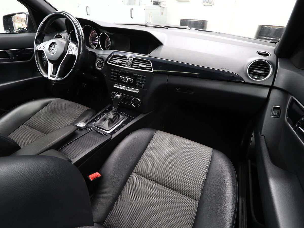 Б/У Мерседес-Бенц Ц-Класс 2012 года. Фото: #14