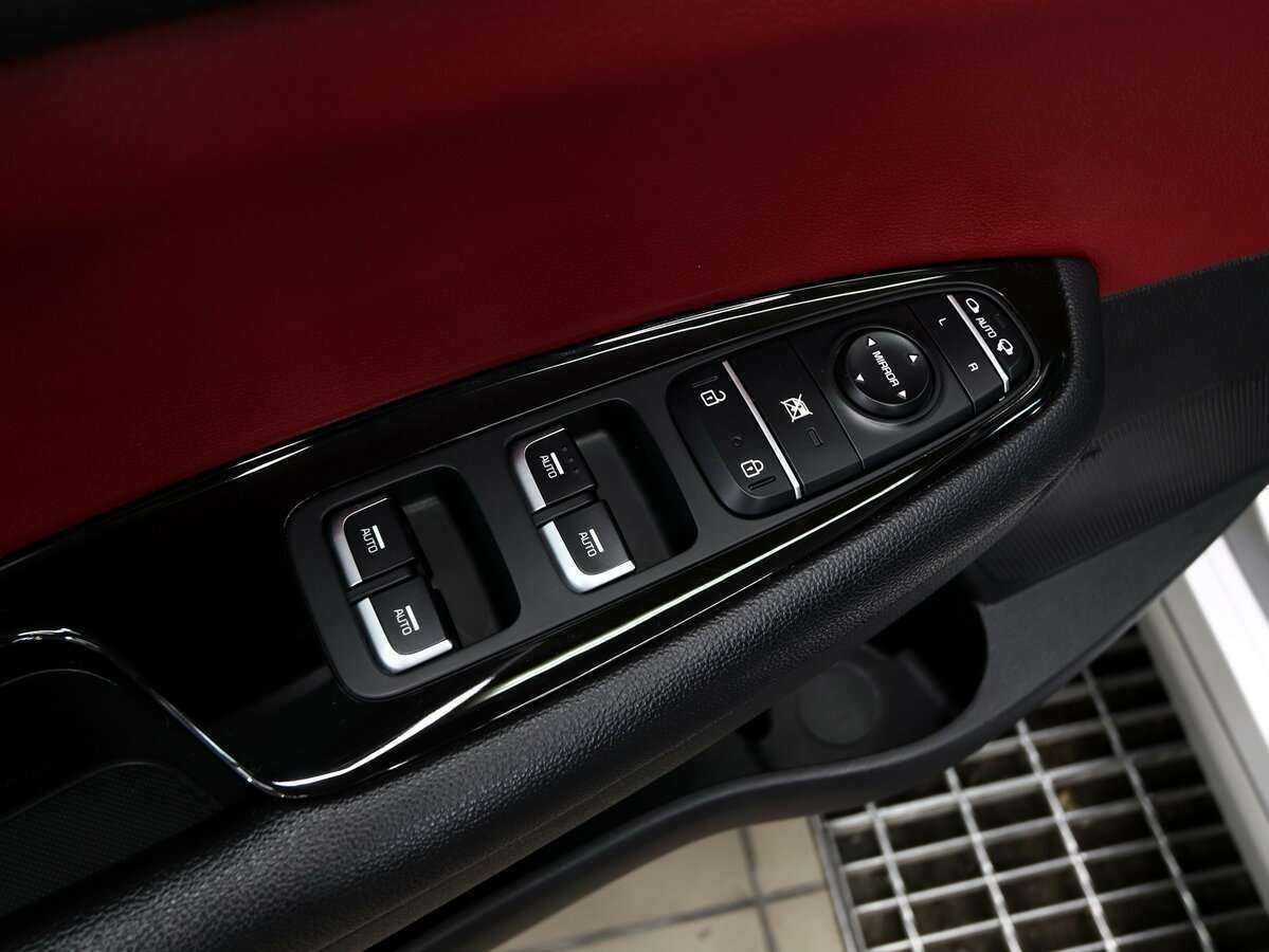 Б/У Киа Оптима 2019 года. Фото: #19