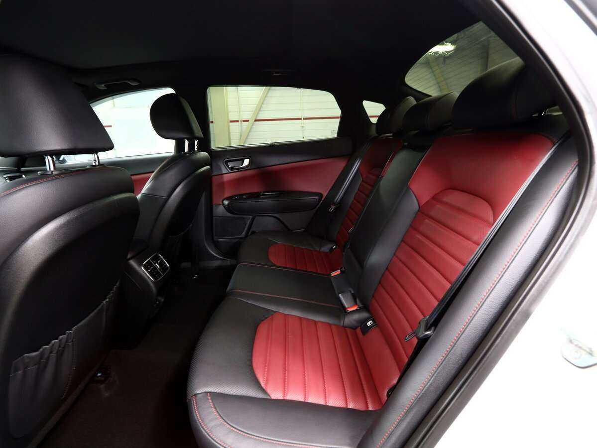 Б/У Киа Оптима 2019 года. Фото: #20