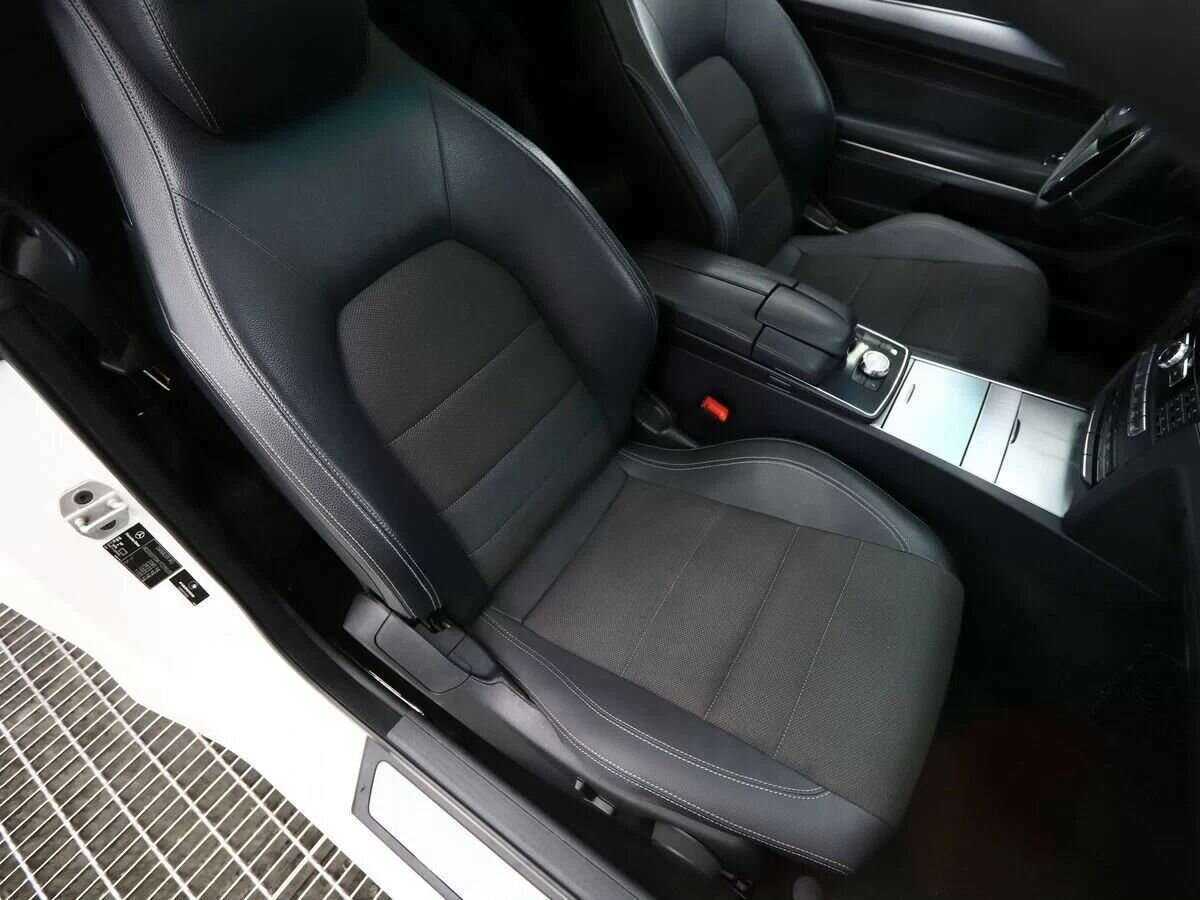 Б/У Мерседес-Бенц Е-Класс 2013 года. Фото: #8