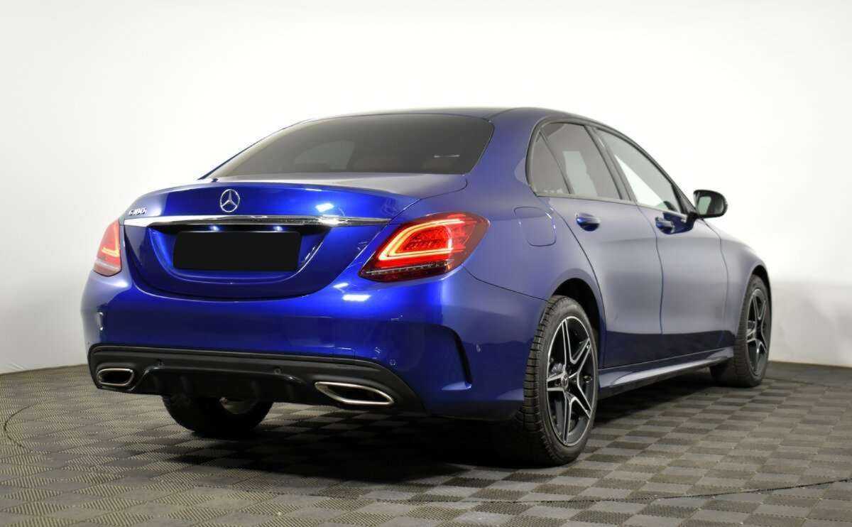 Б/У Мерседес-Бенц Ц-Класс 2018 года. Фото: #3