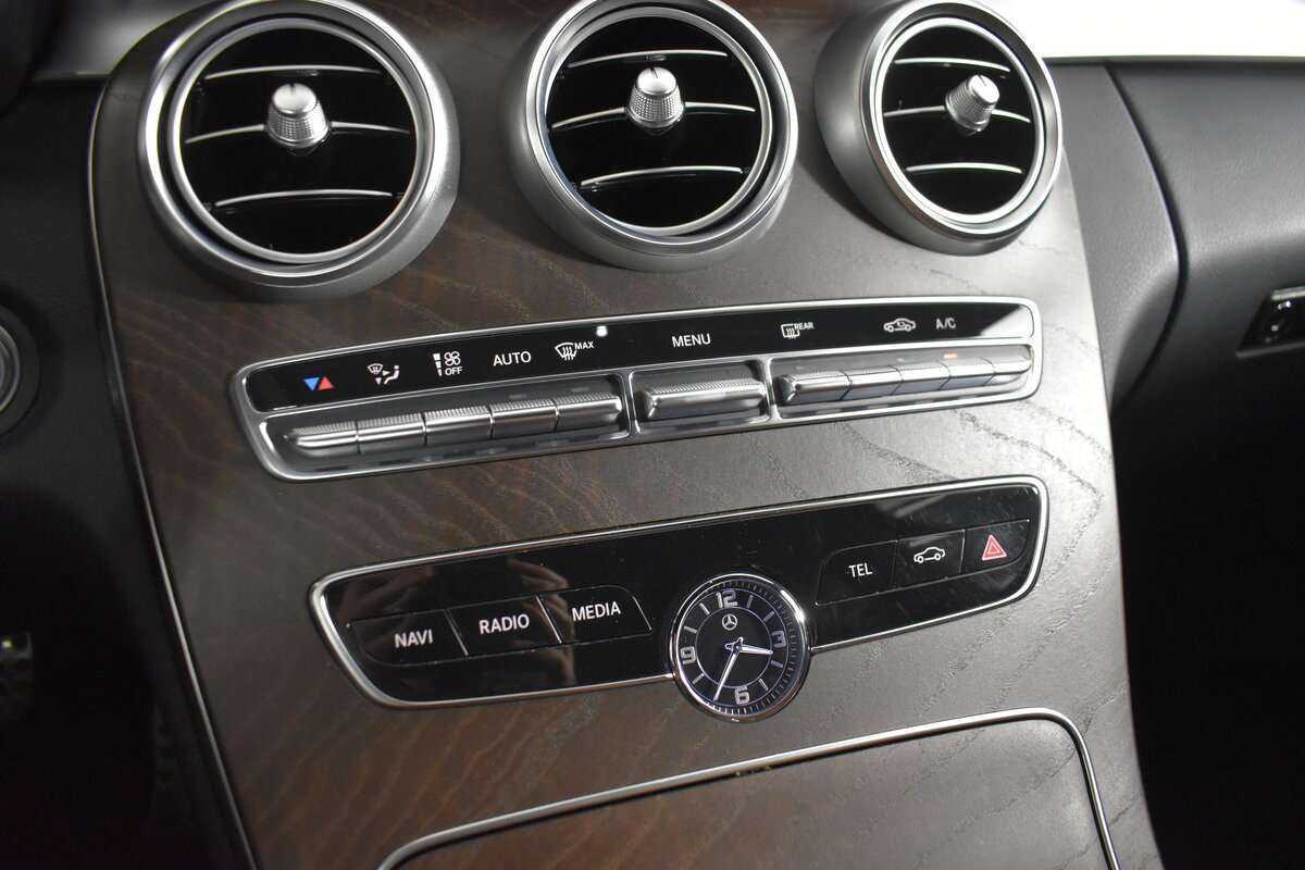 Б/У Мерседес-Бенц Ц-Класс 2018 года. Фото: #15