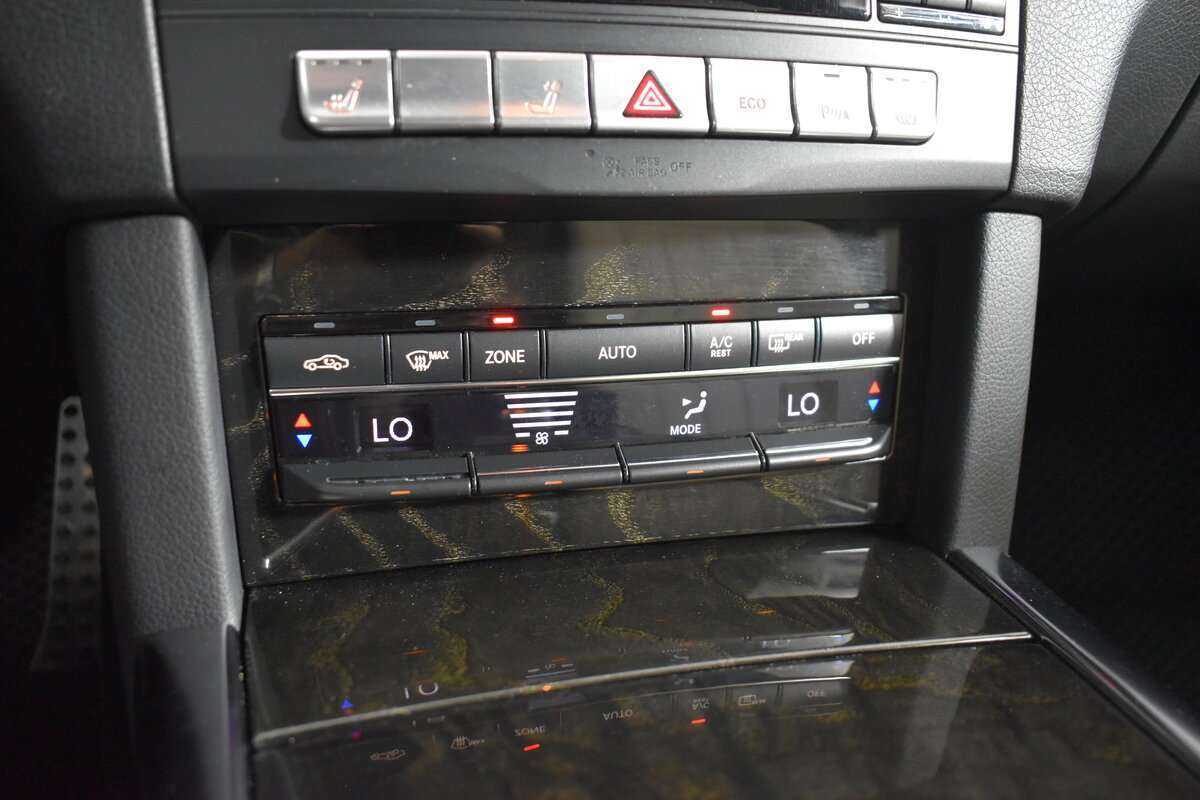 Б/У Мерседес-Бенц Е-Класс 2013 года. Фото: #20