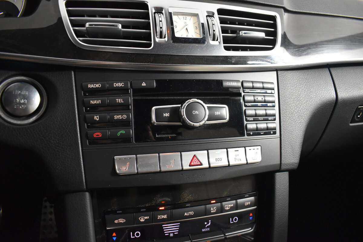 Б/У Мерседес-Бенц Е-Класс 2013 года. Фото: #21