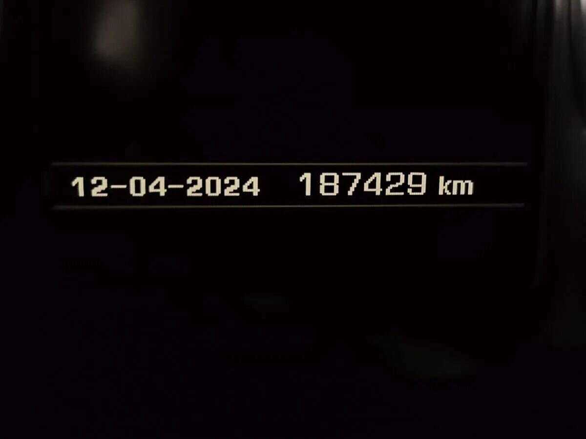 Б/У Лэнд Ровер Дискавери 2014 года. Фото: #5