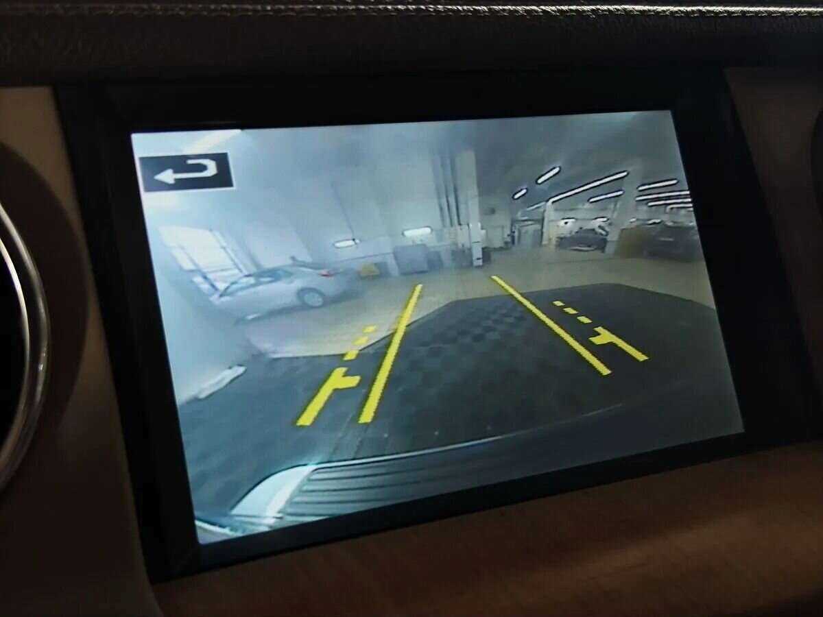 Б/У Лэнд Ровер Дискавери 2014 года. Фото: #13