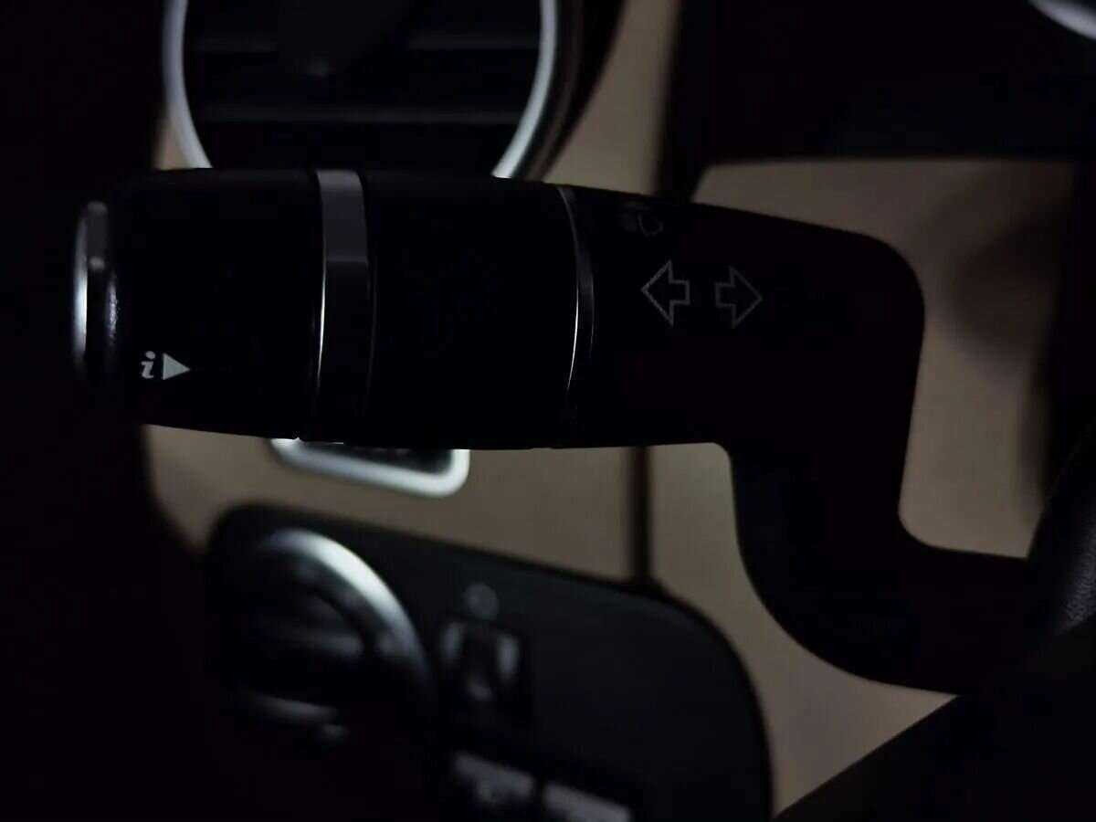 Б/У Лэнд Ровер Дискавери 2014 года. Фото: #20