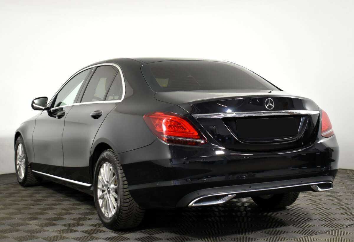 Б/У Мерседес-Бенц Ц-Класс 2019 года. Фото: #4