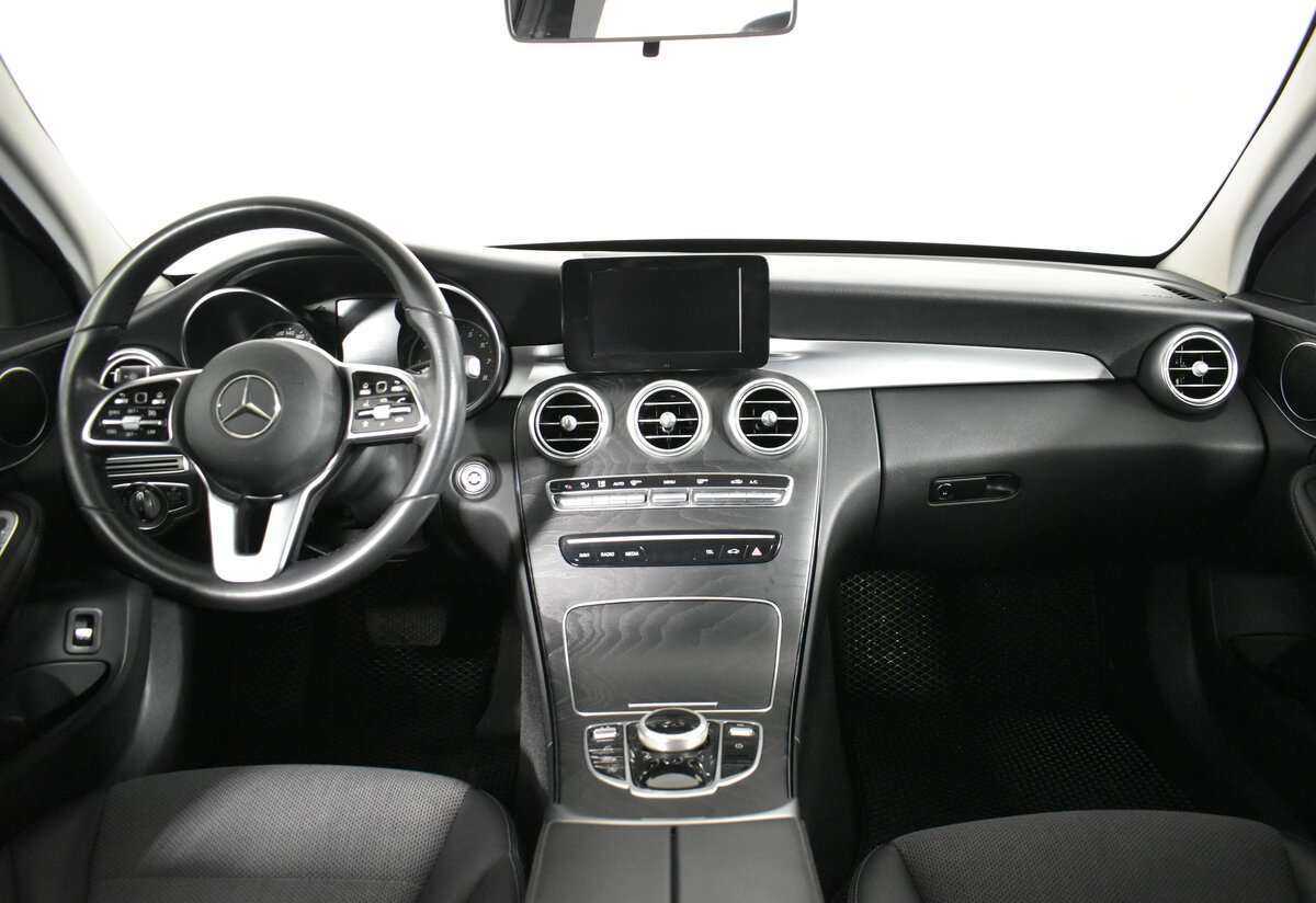 Б/У Мерседес-Бенц Ц-Класс 2019 года. Фото: #11