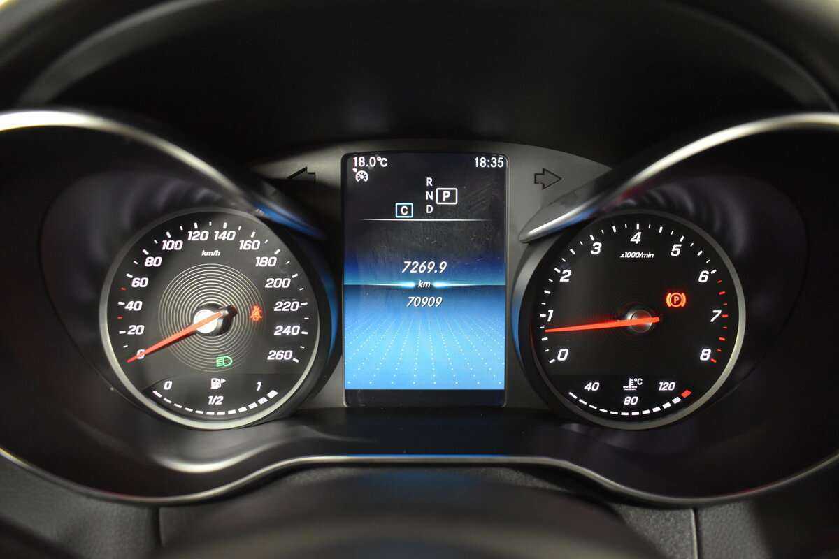 Б/У Мерседес-Бенц Ц-Класс 2019 года. Фото: #14