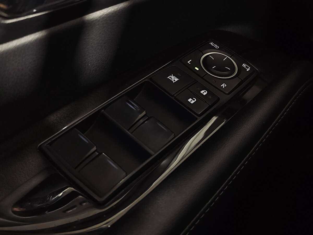 Б/У Лексус Р-Икс 2014 года. Фото: #17