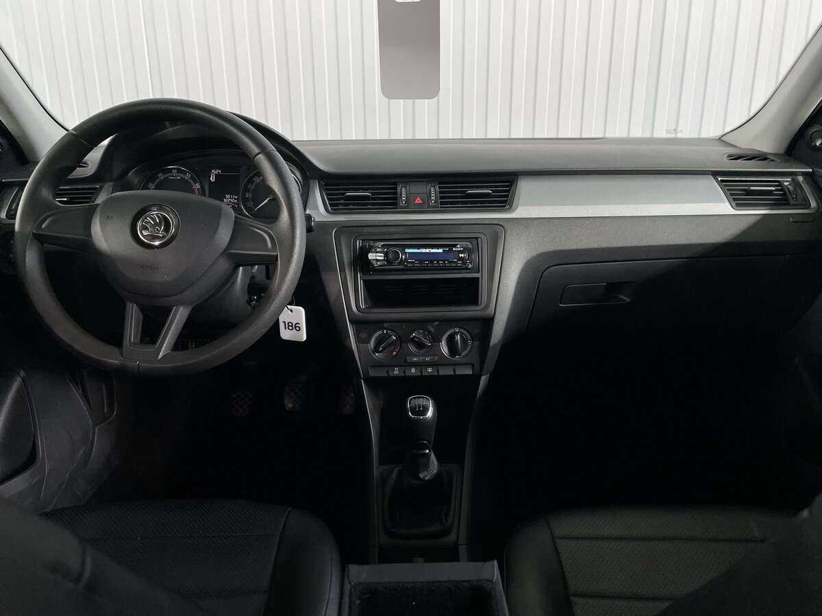 Б/У Шкода Рапид 2019 года. Фото: #8