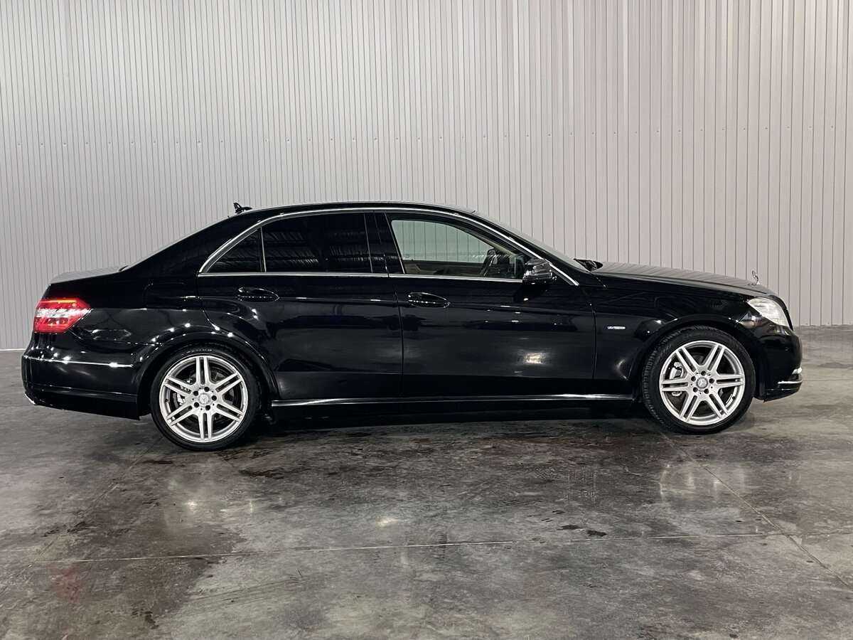 Б/У Мерседес-Бенц Е-Класс 2012 года. Фото: #2