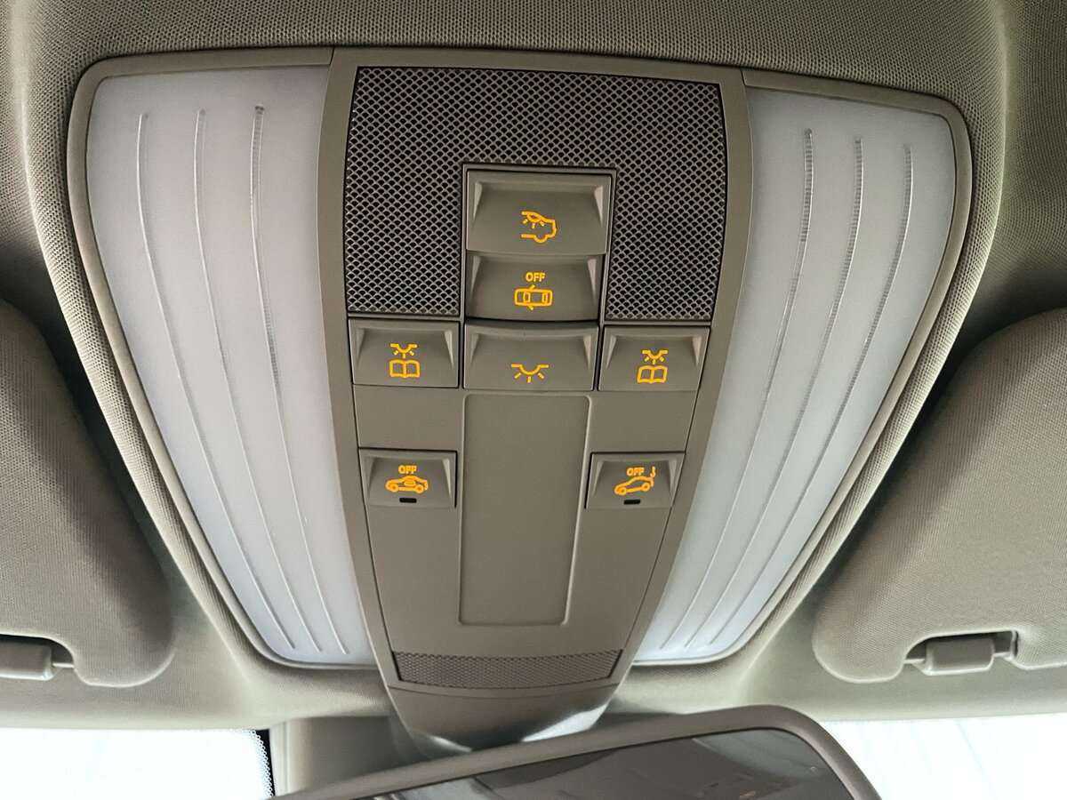 Б/У Мерседес-Бенц Е-Класс 2012 года. Фото: #16