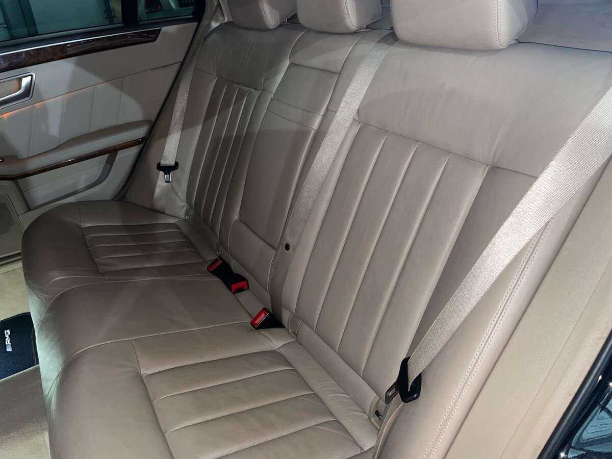 Б/У Мерседес-Бенц Е-Класс 2012 года. Фото: #19