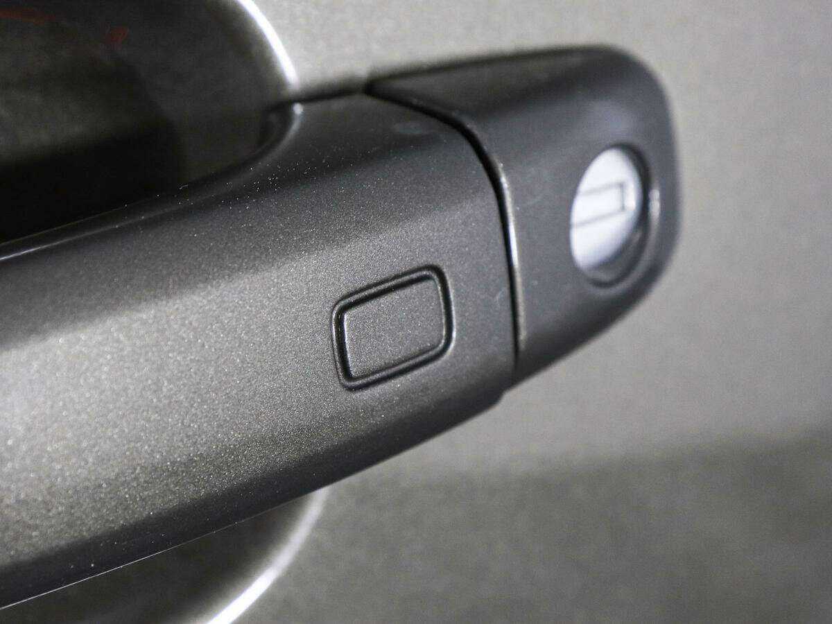 Б/У Ауди К5 2013 года. Фото: #13