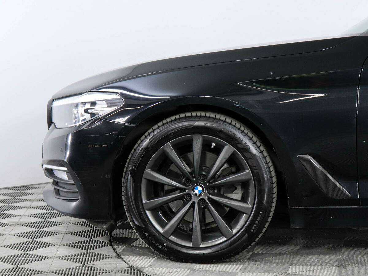 Б/У БМВ 5 серии 2017 года. Фото: #7