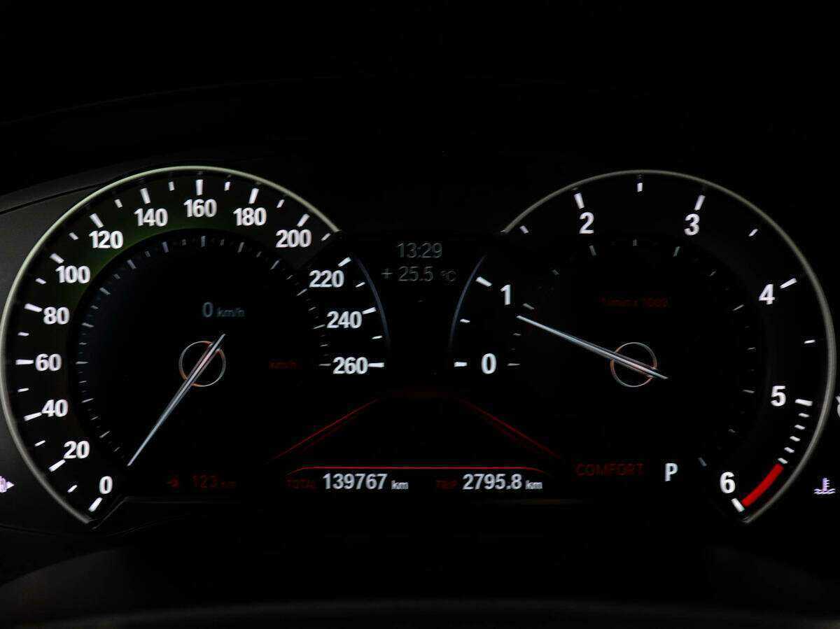 Б/У БМВ 5 серии 2017 года. Фото: #12