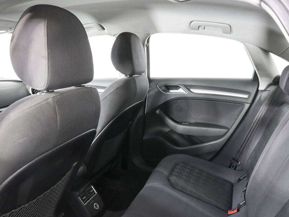 Б/У Ауди А3 2013 года. Фото: #11