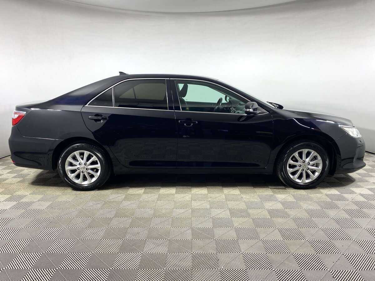 Б/У Тойота Камри 2017 года. Фото: #3