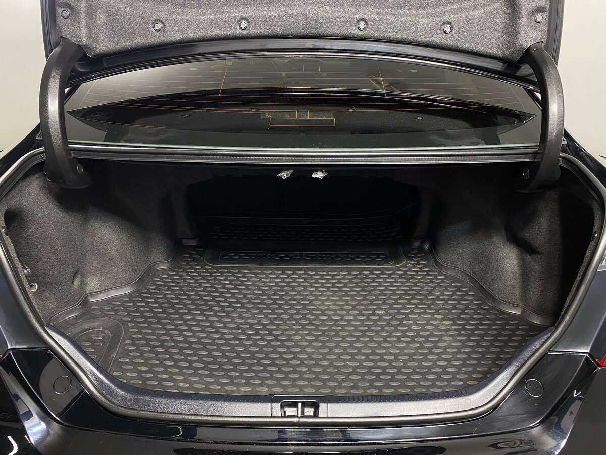 Б/У Тойота Камри 2017 года. Фото: #14