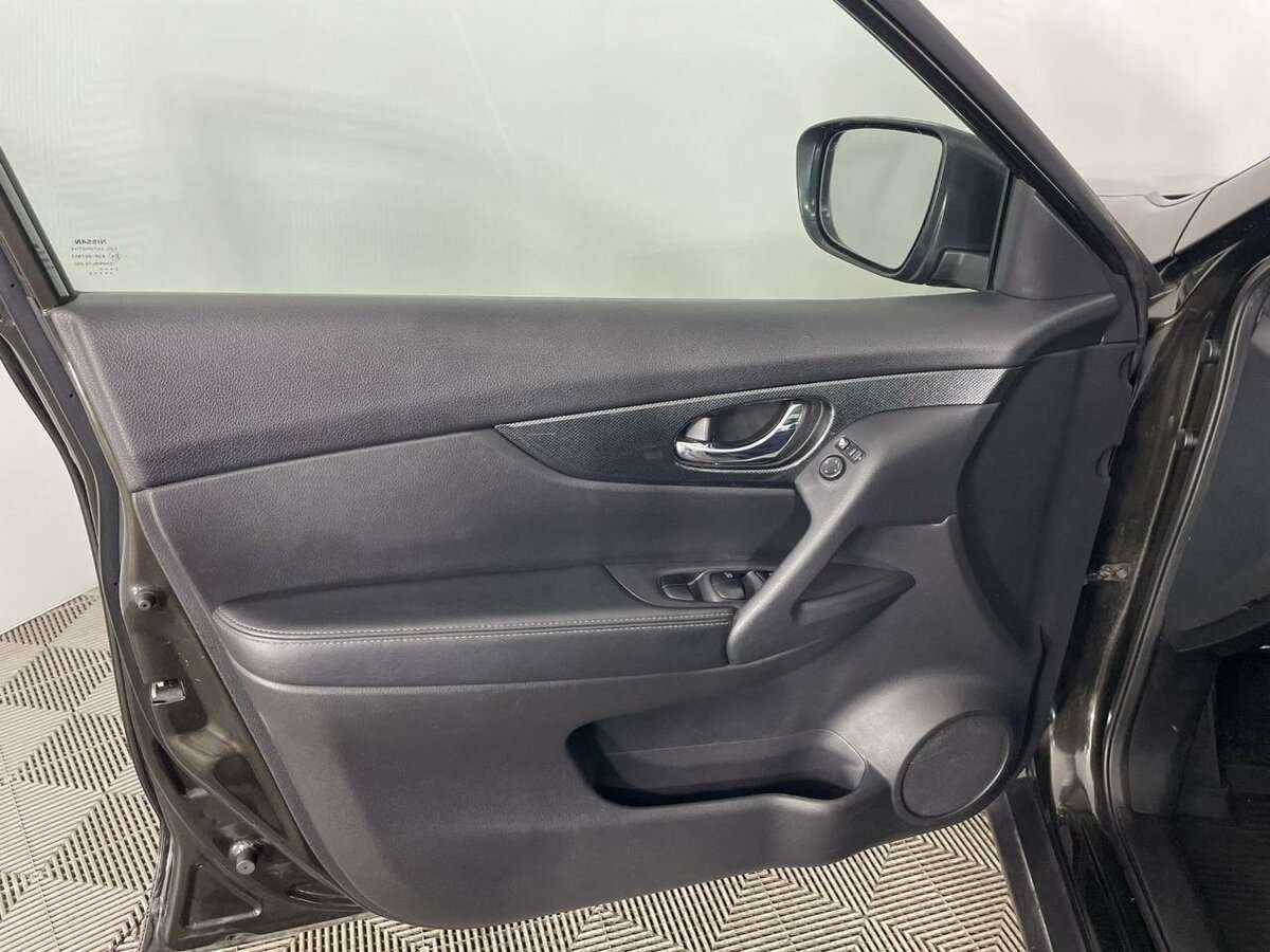 Б/У Ниссан Икс-Трейл 2015 года. Фото: #7