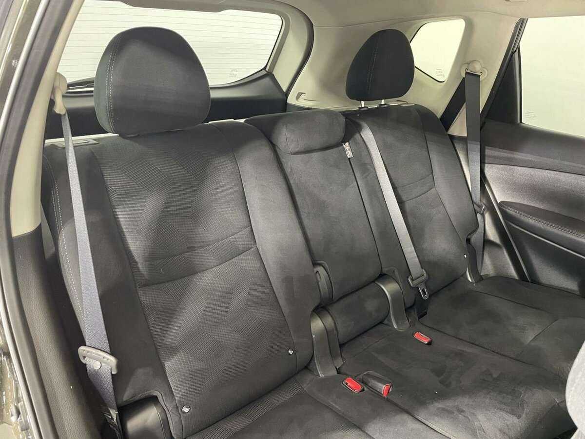 Б/У Ниссан Икс-Трейл 2015 года. Фото: #15