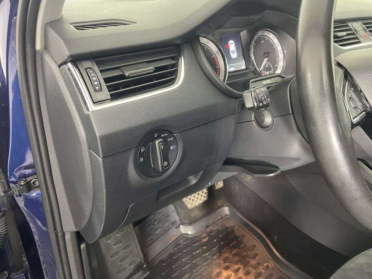 Б/У Шкода Октавия 2017 года. Фото: #8