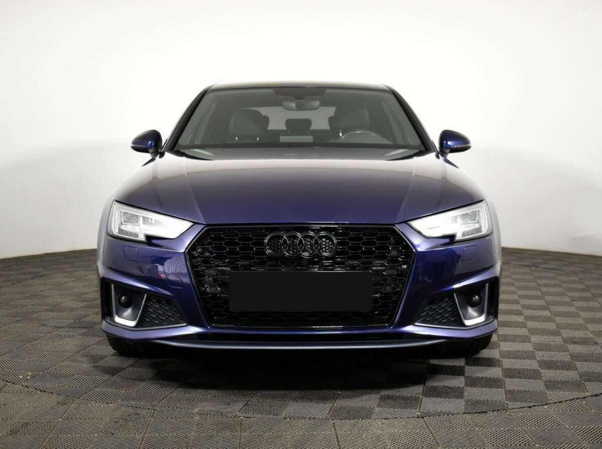 Б/У Ауди А4 2018 года. Фото: #1