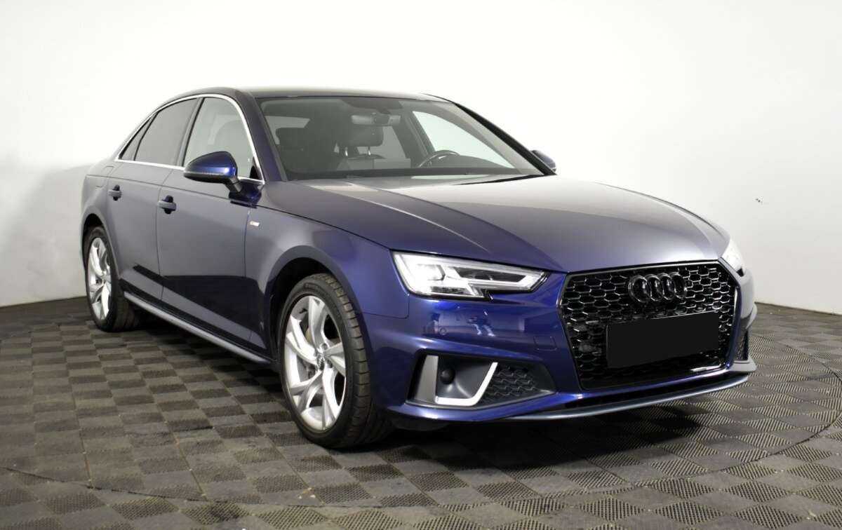 Б/У Ауди А4 2018 года. Фото: #2