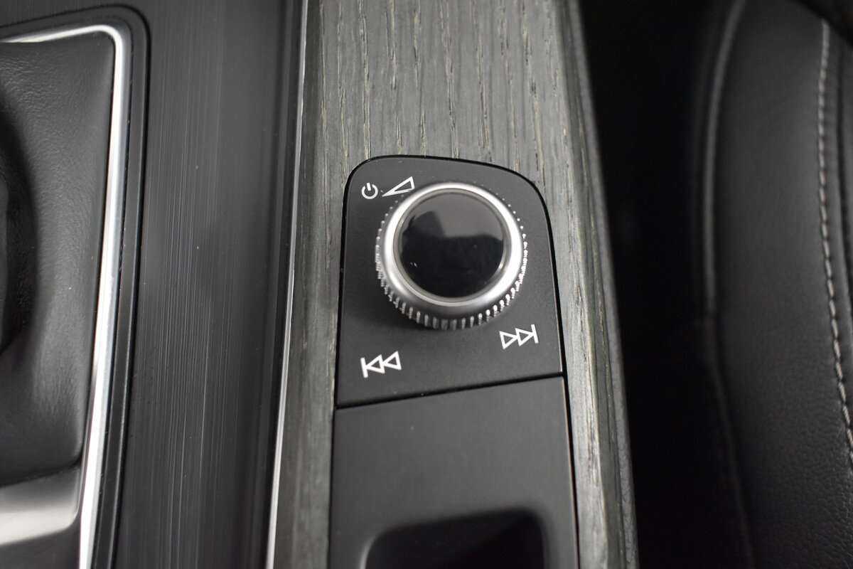 Б/У Ауди А4 2018 года. Фото: #18