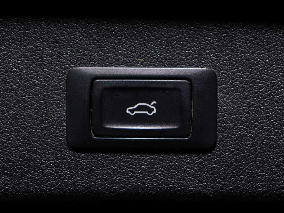 Б/У Ауди К5 2013 года. Фото: #14