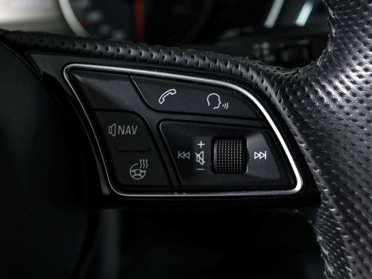 Б/У Ауди А4 2017 года. Фото: #17